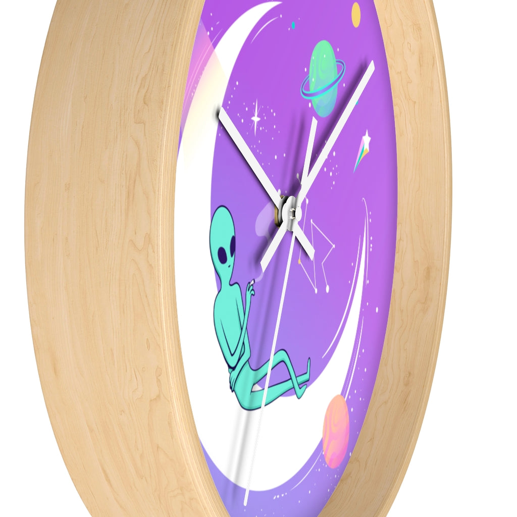 Alien Chilling Wall clock