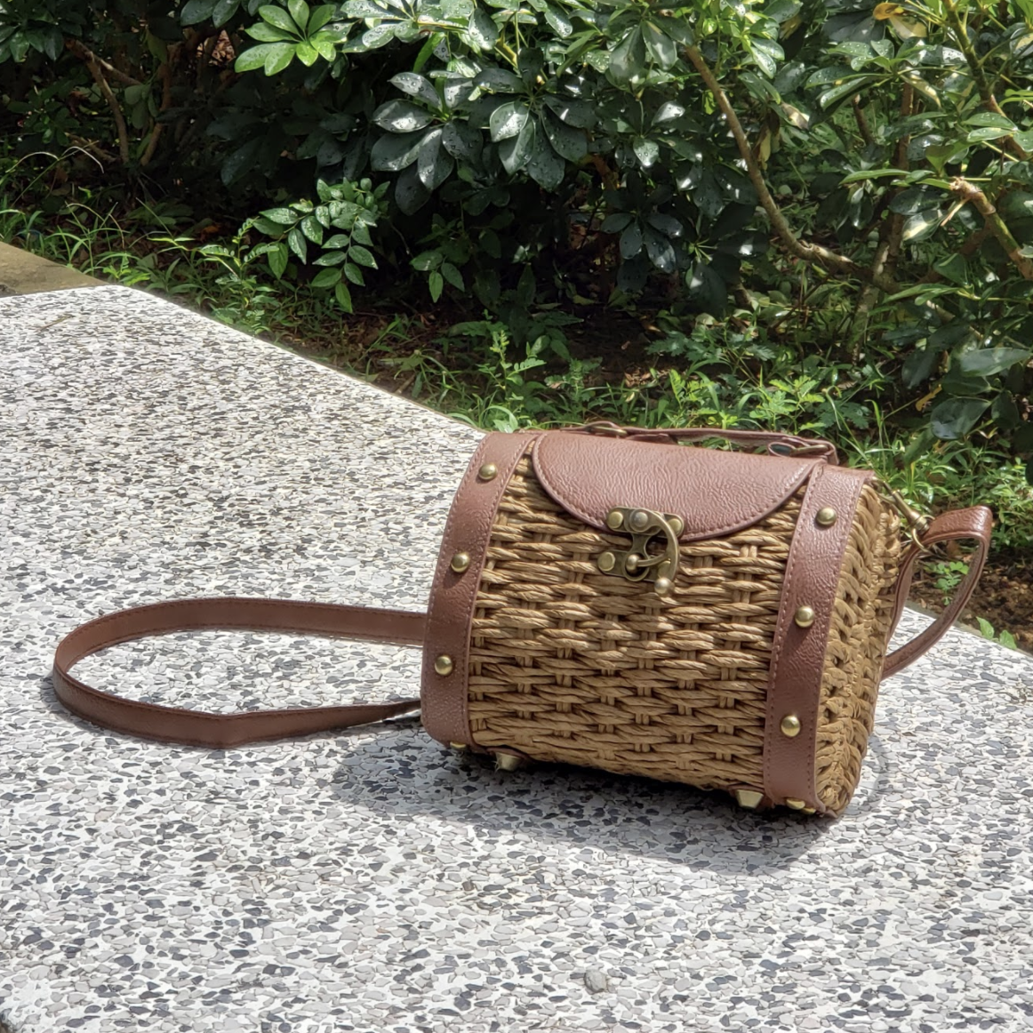 Womens Vintage Look Wicker Straw Handbag