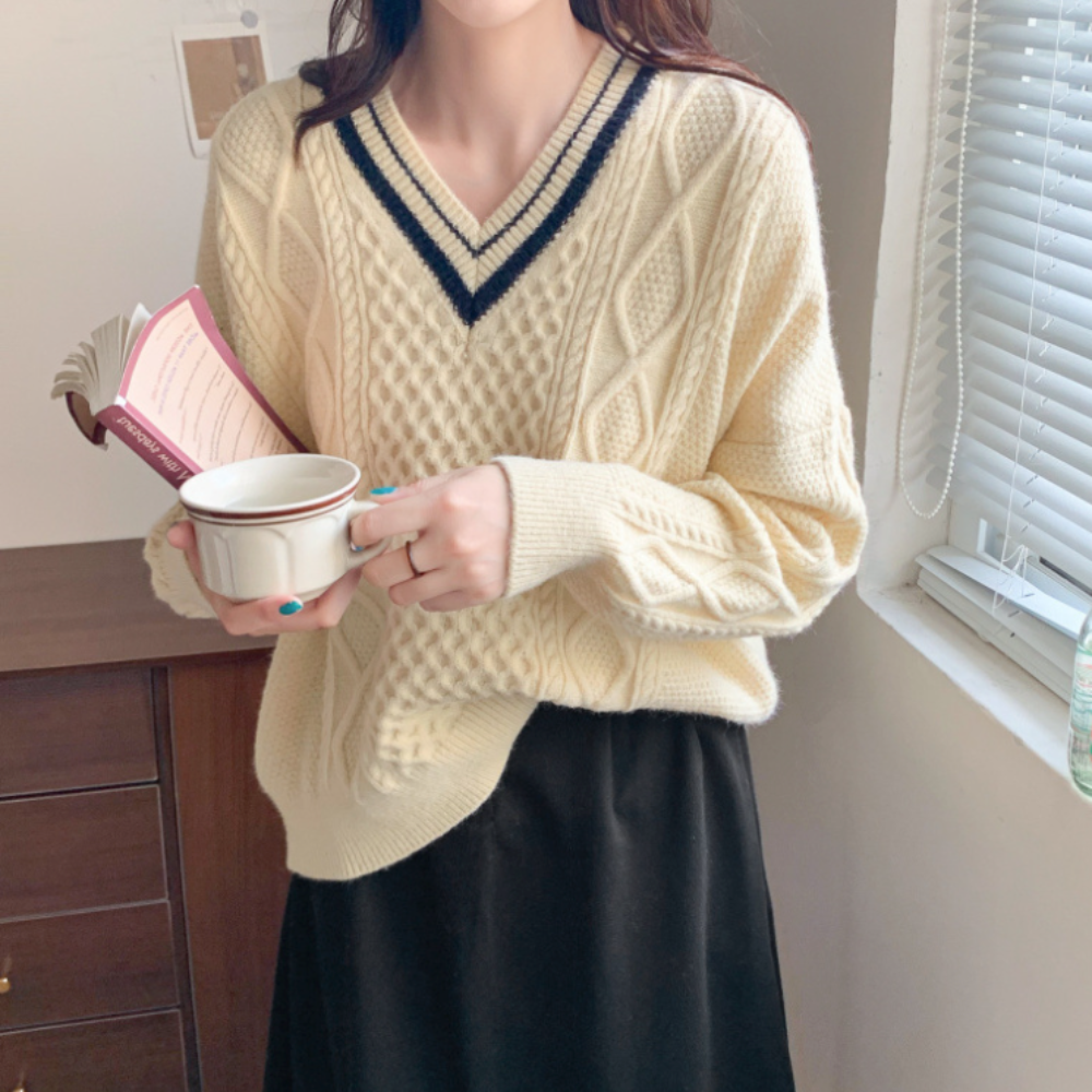 Womens V Neck Cable Knit Sweater